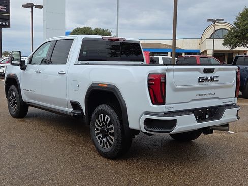 New 2026 GMC Sierra 2500 Denali Ultimate image 2