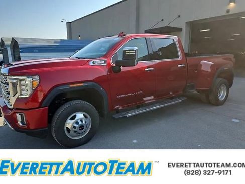 Used 2022 GMC Sierra 3500 Denali w/ Technology Package AWD/4WD image 1