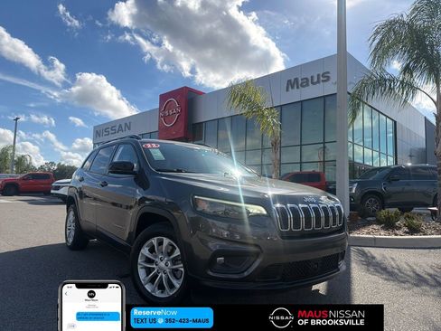 Used 2022 Jeep Cherokee Latitude Lux image 1