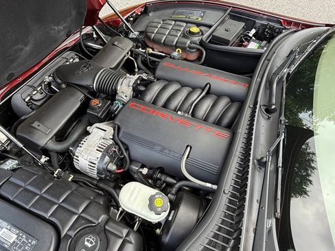 Used 2003 Chevrolet Corvette Convertible w/ Preferred Equipment Group1 RWD image 9