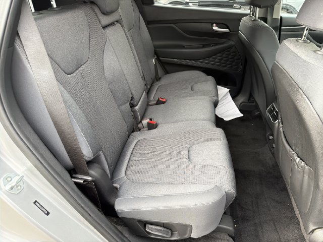Used 2021 Hyundai Santa Fe SEL FWD image 17