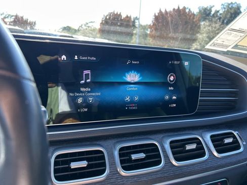 Used 2022 Mercedes-Benz GLE 350 4MATIC image 30