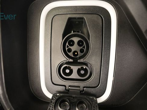 Used 2024 Rivian R1S Adventure AWD/4WD image 10