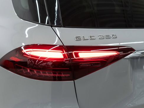 Used 2024 Mercedes-Benz GLE 350 4MATIC w/ Driver Assistance Package image 51