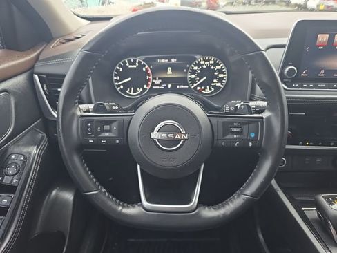 Used 2023 Nissan Rogue SV w/ SV Premium Package image 19