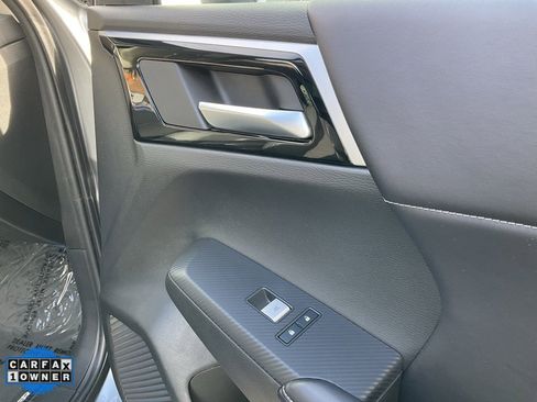 Used 2023 Mitsubishi Outlander SE image 78