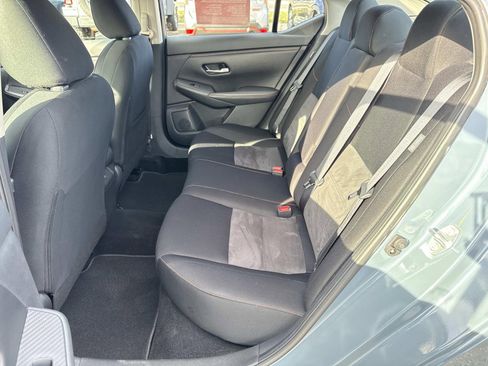 Certified 2025 Nissan Sentra SR image 27