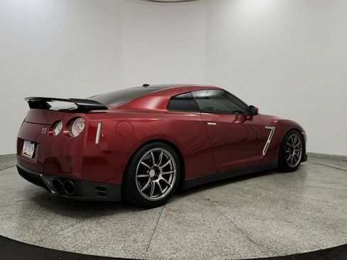 Used 2015 Nissan GT-R Premium AWD/4WD image 5