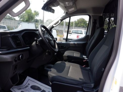 Used 2025 Ford Transit 250 Low Roof w/ Exterior Upgrade Package RWD image 12