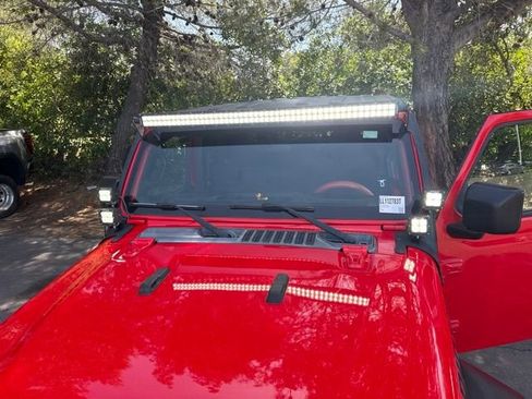 Used 2020 Jeep Gladiator Sport w/ Quick Order Package 24S AWD/4WD image 6