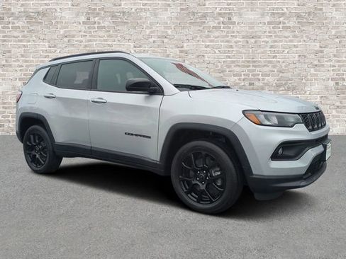 New 2026 Jeep Compass Latitude image 1
