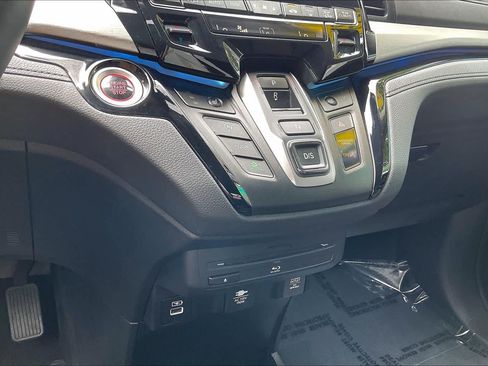 Used 2023 Honda Odyssey Touring image 32