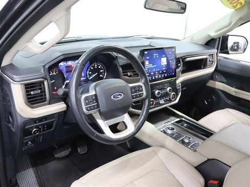 Used 2024 Ford Expedition Max Limited image 24
