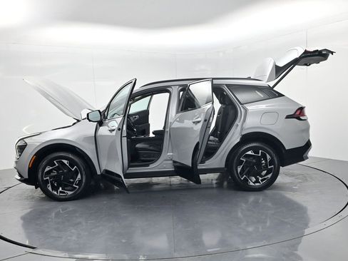 Certified 2023 Kia Sportage SX AWD/4WD image 60