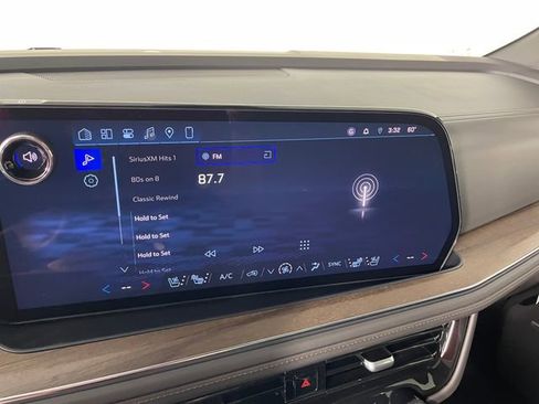 New 2026 Chevrolet Suburban High Country AWD/4WD image 5