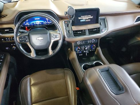 Used 2022 Chevrolet Tahoe High Country RWD image 12