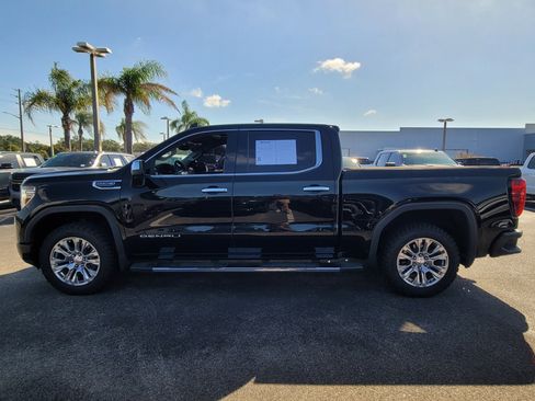 Used 2022 GMC Sierra 1500 Denali w/ Driver Alert Package II AWD/4WD image 7