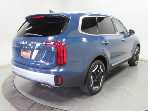 Used 2024 Kia Telluride S w/ S Sunroof Package FWD image 7