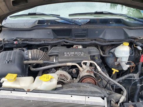 Used 2008 Dodge Ram 1500 Truck ST image 10