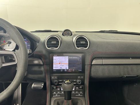 Certified 2025 Porsche 718 Boxster Spyder RS RWD image 19