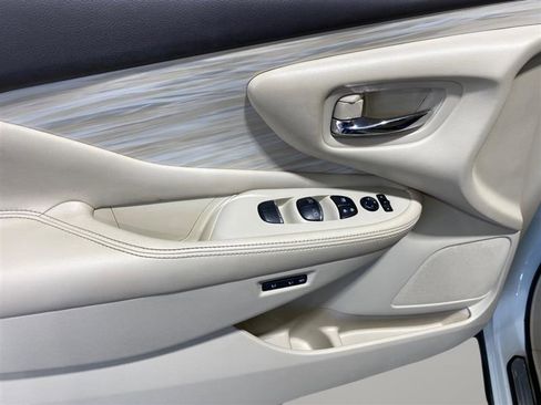 Used 2017 Nissan Murano Platinum w/ Platinum Technology Package image 9