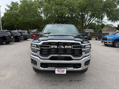 New 2026 RAM 2500 Big Horn AWD/4WD image 2