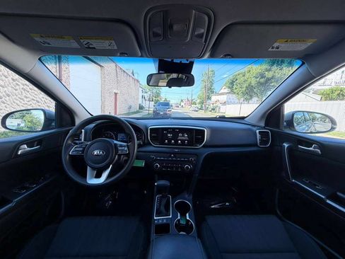 Used 2022 Kia Sportage LX AWD/4WD image 23