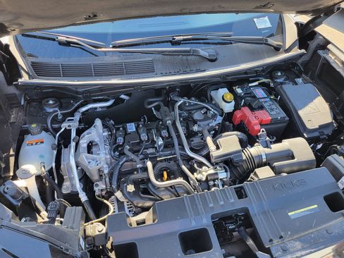 New 2025 Nissan Kicks SV w/ SV Premium Package image 8