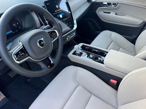 New 2026 Volvo XC90 B5 Core AWD/4WD image 13