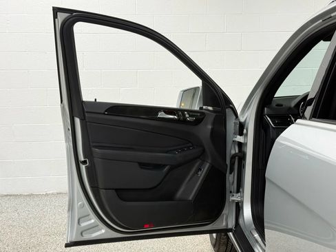 Used 2018 Mercedes-Benz GLE 350 GLE 350 4MATIC Sport Utility 4 w/ Premium 1 Package image 11