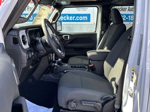New 2025 Jeep Wrangler Sahara w/ Safety Group image 34