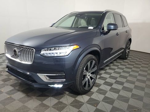 Certified 2025 Volvo XC90 B6 Ultra image 4