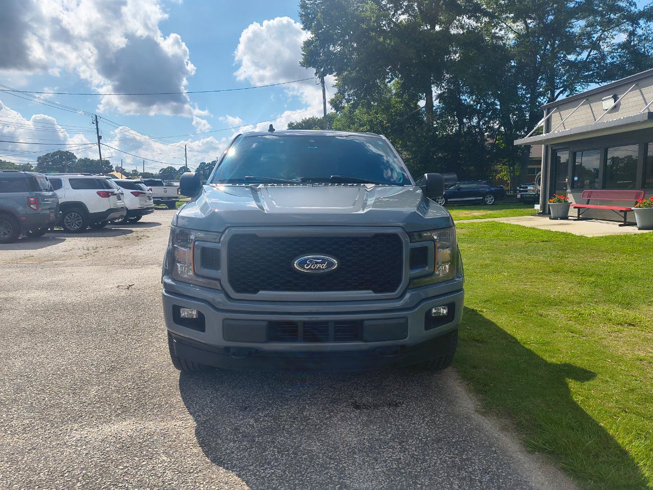 Used 2019 Ford F150 XLT w/ Equipment Group 302A Luxury AWD/4WD image 3