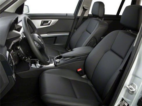 Used 2010 Mercedes-Benz GLK 350 4MATIC image 8