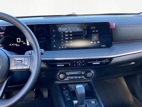 New 2026 Nissan Kicks SV w/ SV Premium Package FWD image 9