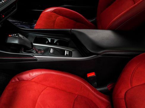 Used 2025 Dodge Charger R/T Scat Pack w/ Track Pack image 18