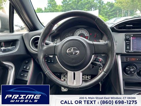 Used 2015 Scion FR-S RWD image 18