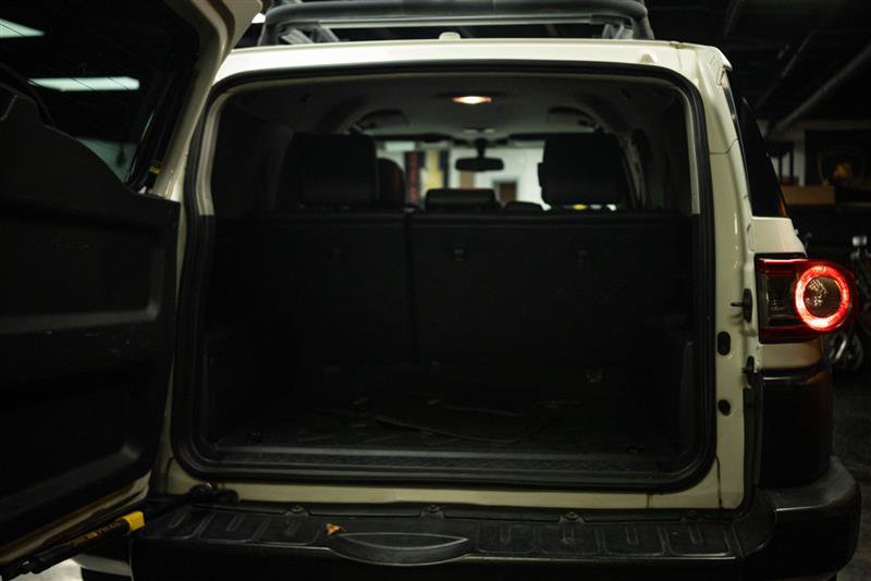 Used 2012 Toyota FJ Cruiser 4WD w/ Convenience Pkg image 7