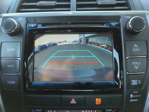 Used 2015 Toyota Camry XLE image 27