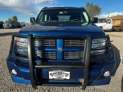 Used 2010 Dodge Nitro SXT image 3