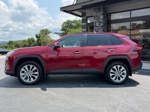Used 2025 Toyota RAV4 Limited w/ Advanced Technology Package AWD/4WD image 11