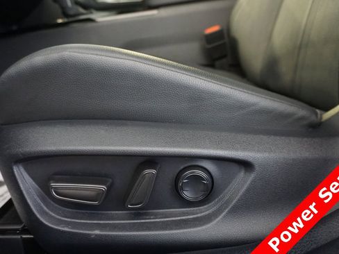 Used 2025 Toyota Camry XSE image 7