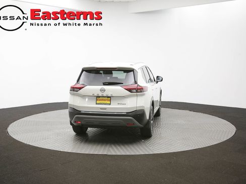 Used 2022 Nissan Rogue SV w/ SV Premium Package image 76