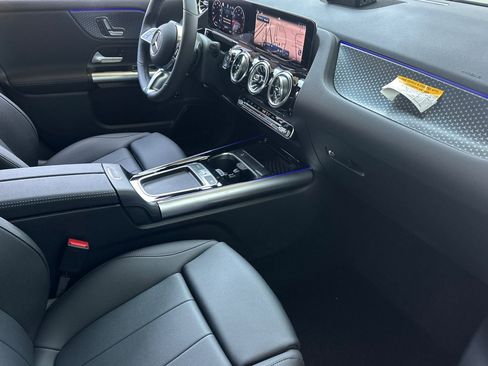 New 2025 Mercedes-Benz GLA 250 image 9