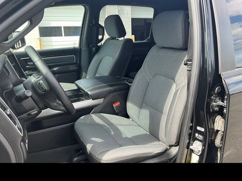 Used 2021 RAM 1500 Big Horn AWD/4WD image 8