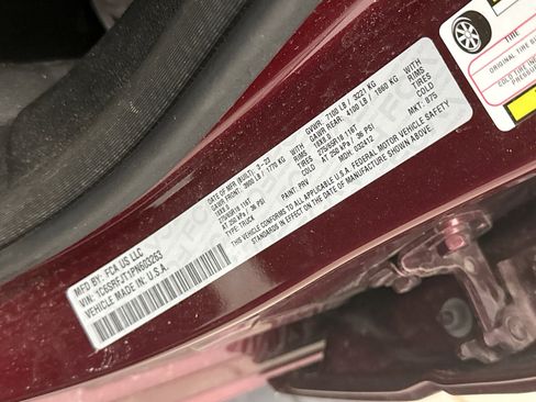 Used 2023 RAM 1500 Laramie image 11