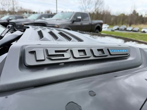 New 2026 RAM 1500 Laramie w/ Night Edition AWD/4WD image 11