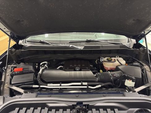 Used 2022 Chevrolet Silverado 1500 LT image 9