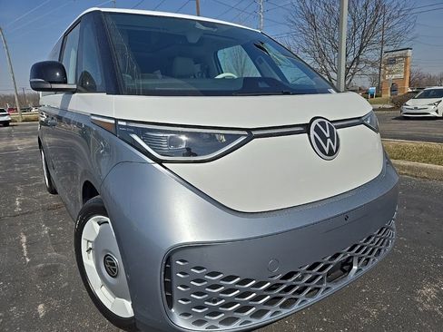 New 2025 Volkswagen ID. Buzz 1st Edition image 51