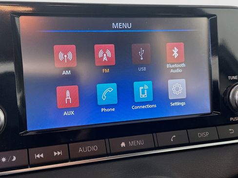 Used 2024 Nissan Sentra S image 19